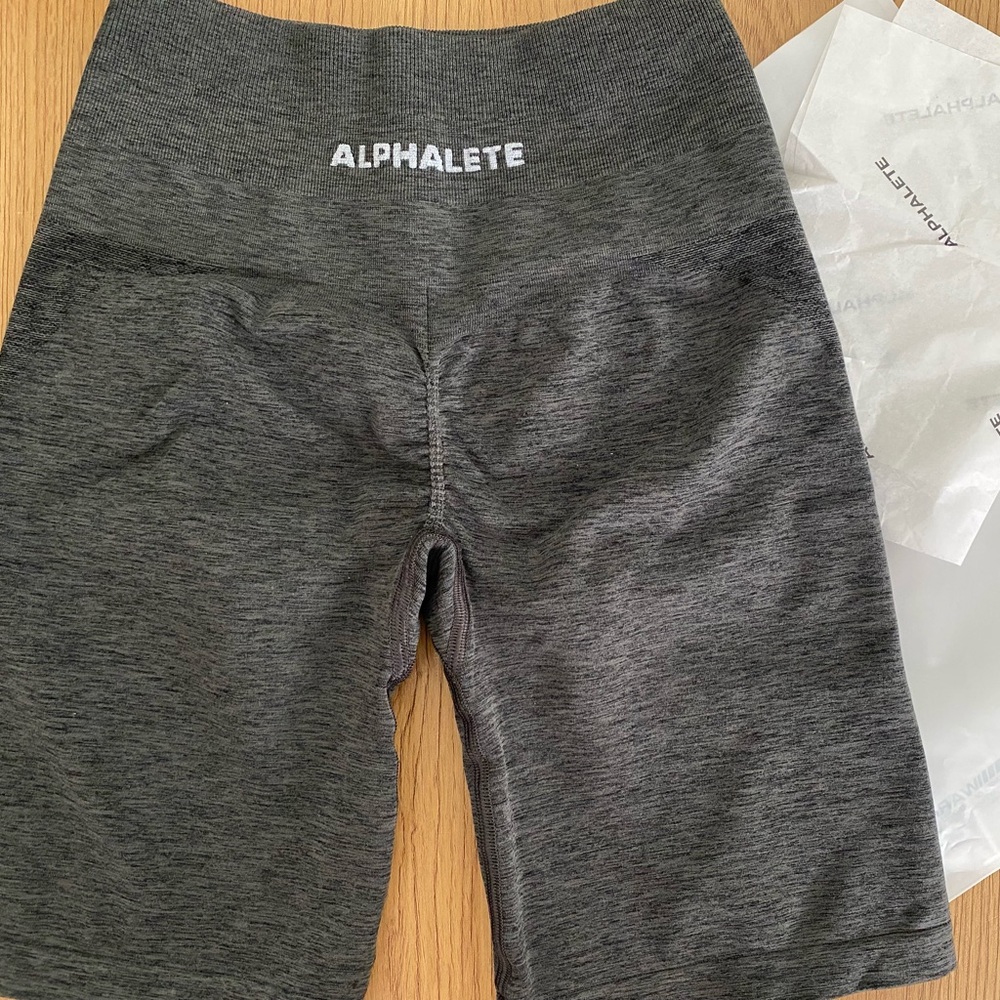Alphalete amplify biker shorts